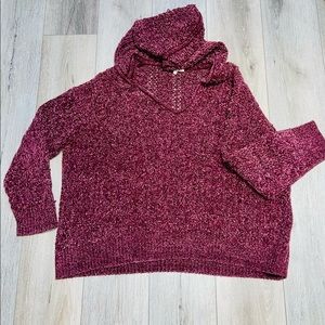 Splendid XL Maroon sweater with a hood
